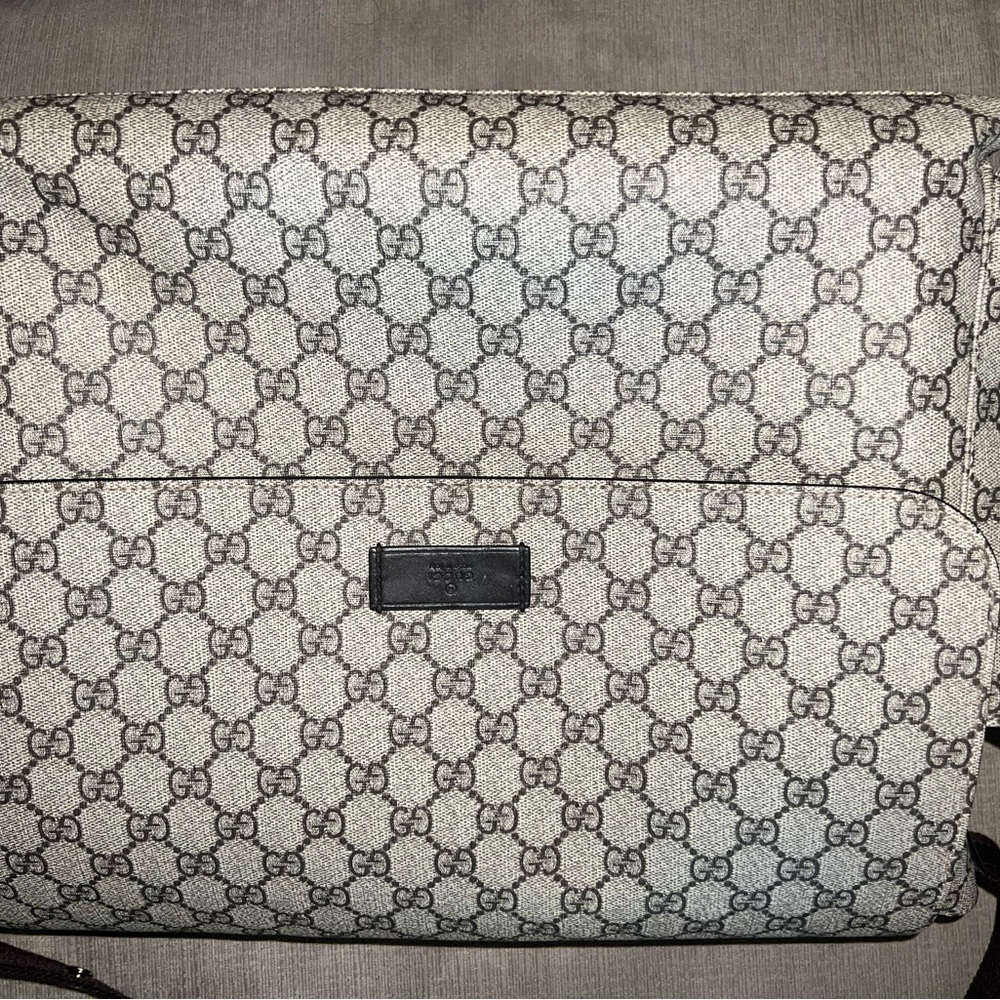 GUCCI Diaper bag, like new. Worn a handful of times.